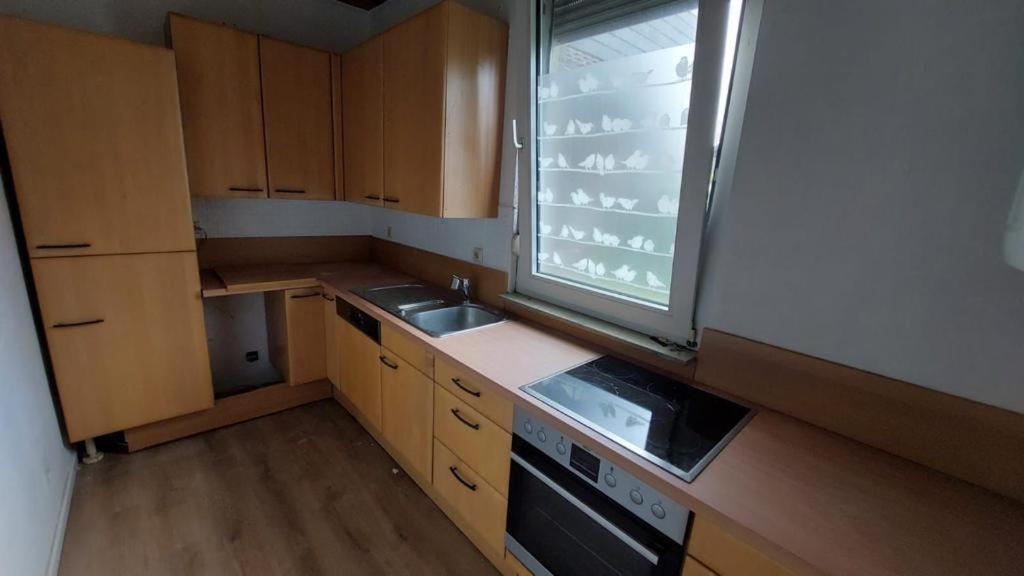 Ruhiges Zentral Gelegenes Apartment In Guetersloh Bagian luar foto